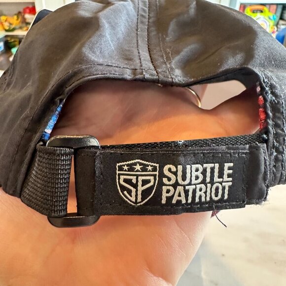 Subtle Patriot Covert Runner Hat Adjustable Patriotic Grey Black Striped NWT - Picture 5 of 6